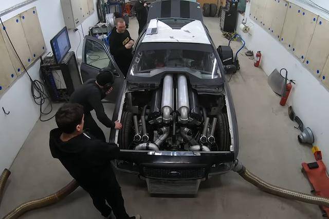 CrownVictoria搭载27升V12坦克发动机冲击Dyno(图2)