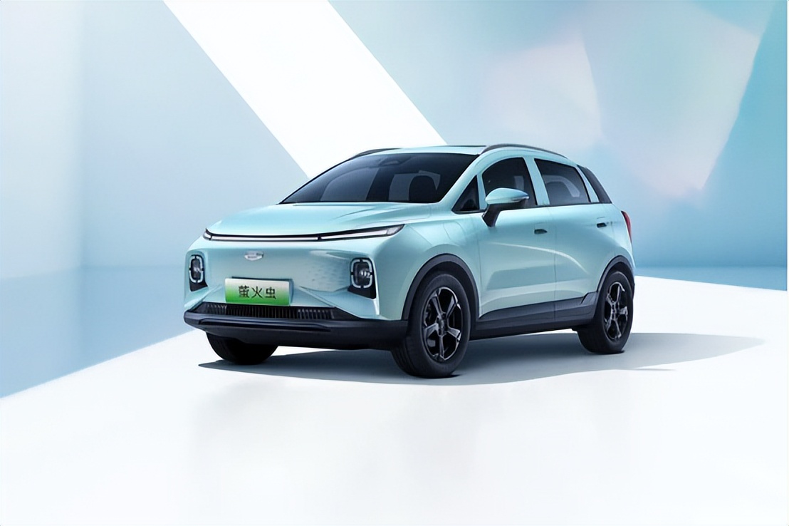 吉利几何E萤火虫2024款与比亚迪海鸥对比评测(图1)