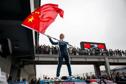kaiyun网站：2024TCR世界巡回赛株洲站中国车手马青骅惊艳夺冠(图1)