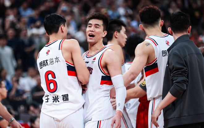 kaiyun入口：CBA今日两场对决！郭艾伦复出杜锋追7连胜福建主场阻击四川(图6)