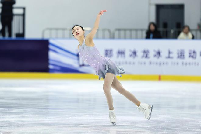 kaiyun：亚冬会第5日前瞻：朱易亮相花样滑冰赛场；老将蔡雪桐单板滑雪冲金(图1)