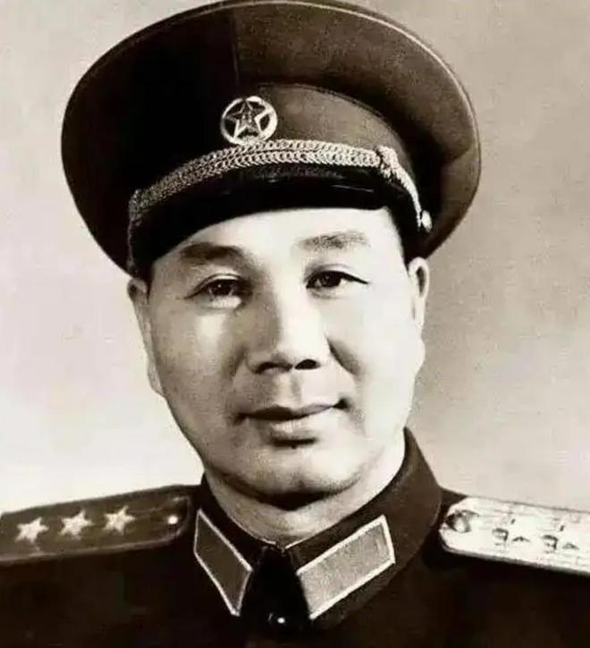 邓公复出主持工作为何一纸调令让杨成武南下坐镇福州军区(图3)