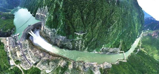 锦屏一级水电站：世界最高混凝土双曲拱坝(图3)