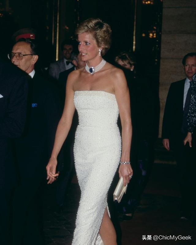戴安娜、凯特对它又爱又恨！背后藏英王室百年爱恨情仇！(图8)