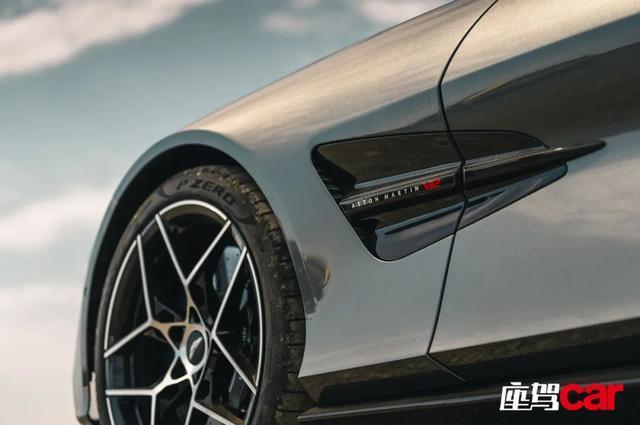 梦幻V12三兽对决！(图7)