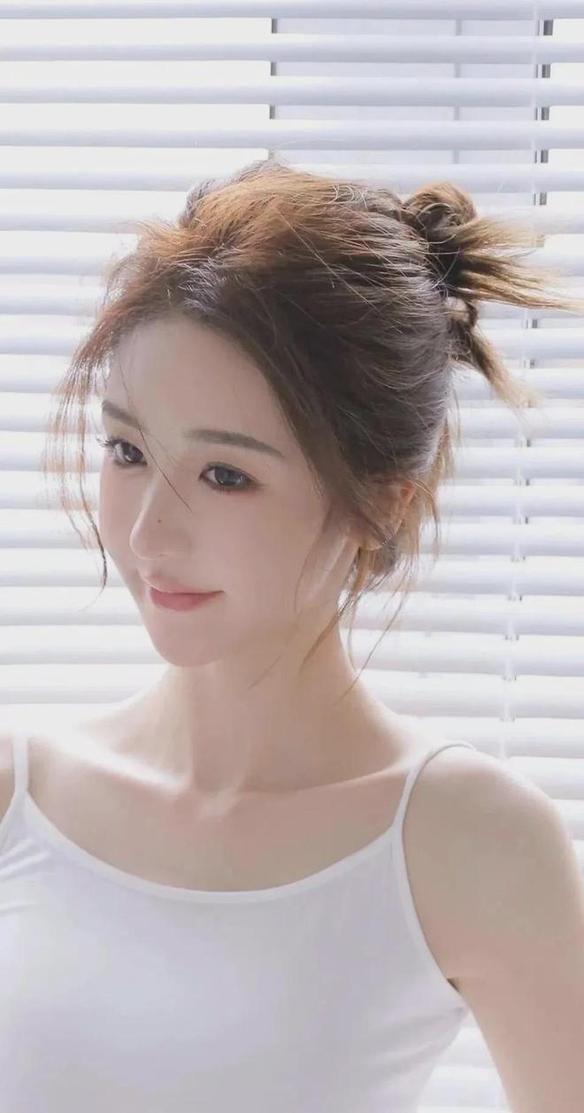 kaiyun：孩子玩着玩着就C进去了怎么回事(图1)