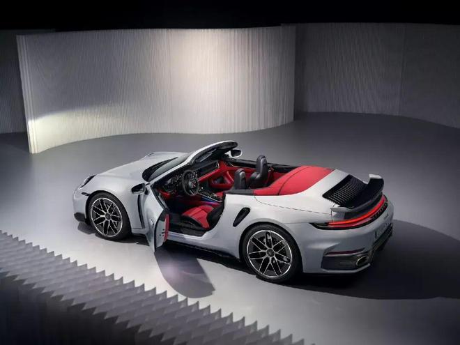 2728万起史上最强保时捷911TurboS发布(图12)